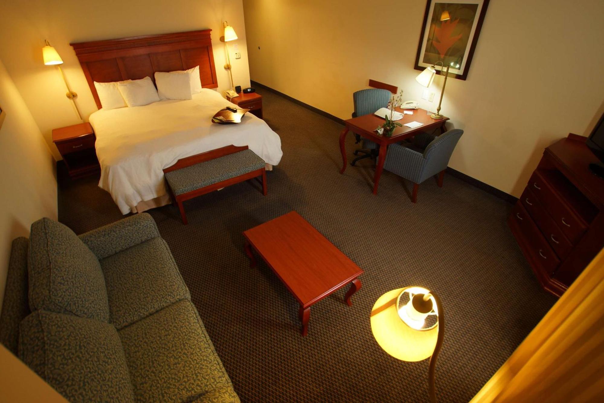 Hampton Inn Tampico Airport Экстерьер фото
